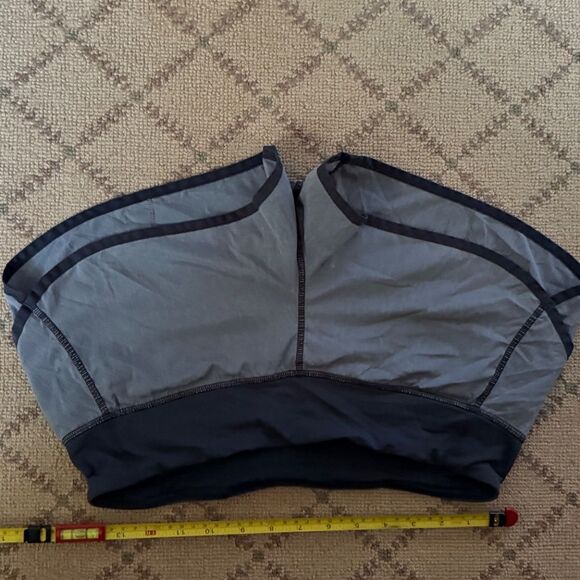 Lululemon Speed UP shorts in Heathered gray w black trim 6 - Picture 4 of 9